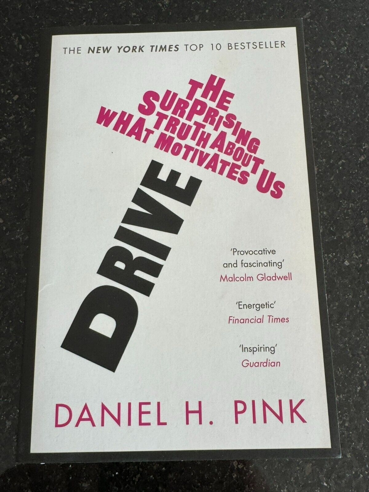 Daniel H. Pink Drive Paperback Book NEW