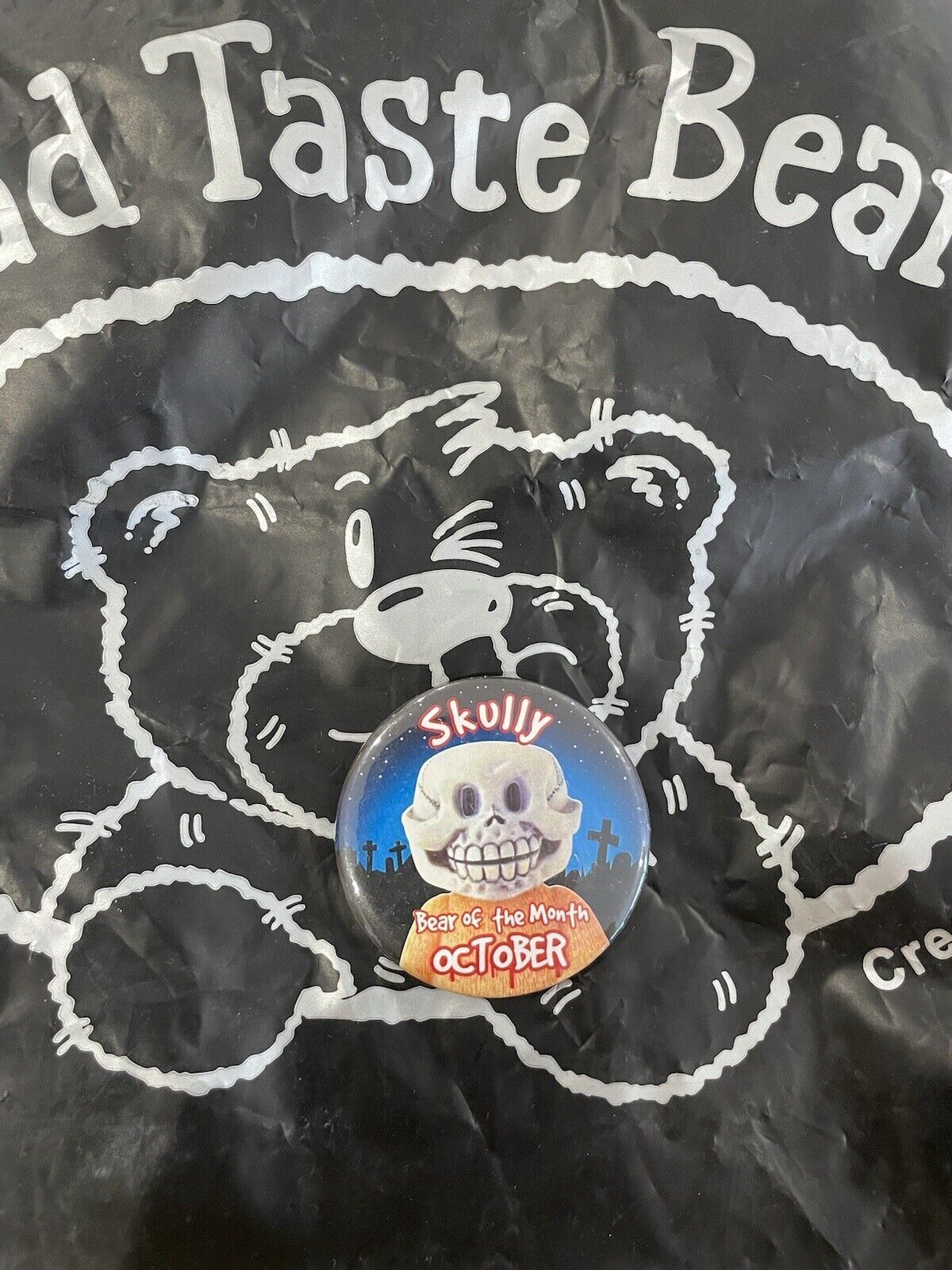 BAD TASTE BEARS PIN BADGE - Skully - Rare