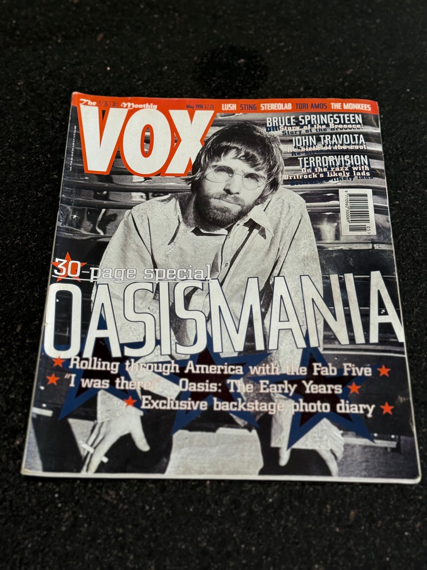 Vox Magazine - OASIS IN THE USA 'OASISMANIA'- 30 PAGE SPECIAL VOX MAGAZINE MAY 1996