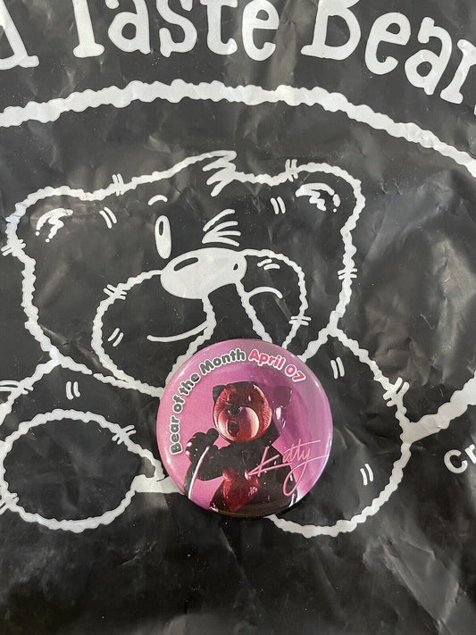 BAD TASTE BEARS PIN BADGE - Kitty - Rare