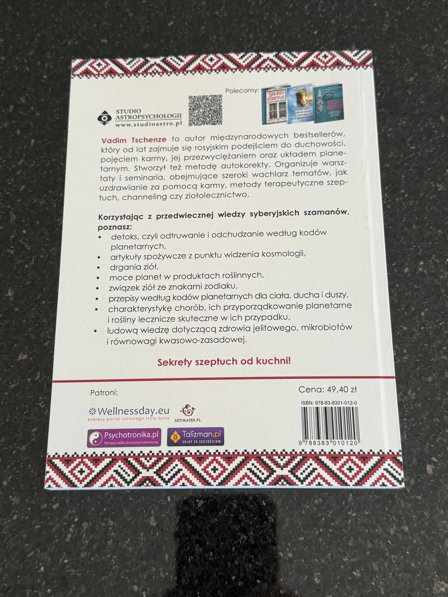 Vadim Tschenze - Sekrety odżywiania według szeptuch. Energetyczna kuchnia rosyjskich uzdrowi...)