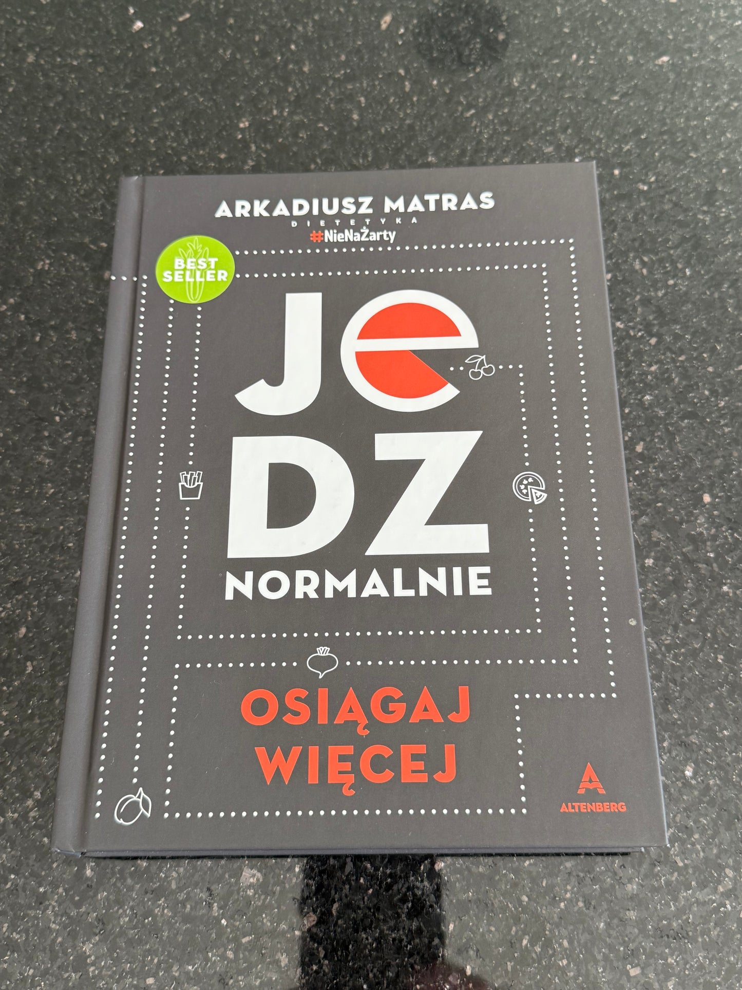Polish 🇵🇱 Book - Arkadiusz Matras - Jedz Normalnie Osiagaj Wiecej Dieta